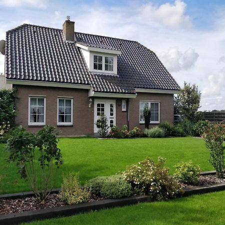 브리잔드 Groot Familiehuis Voor 6 Personen In Landelijke, Rustige Omgeving 빌라 외부 사진